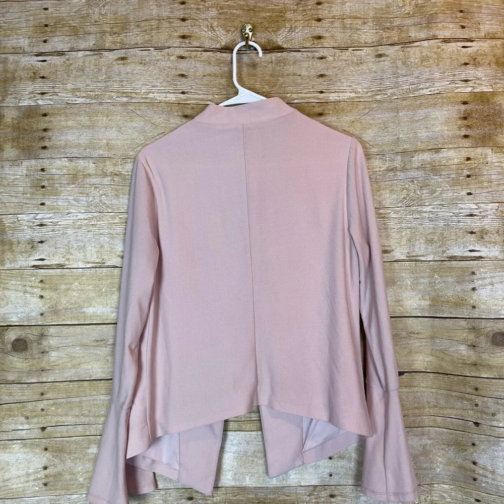 Adriana Papell blazer 🛍 - Picture 4 of 4
